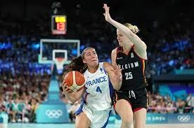 LeBron signs extension